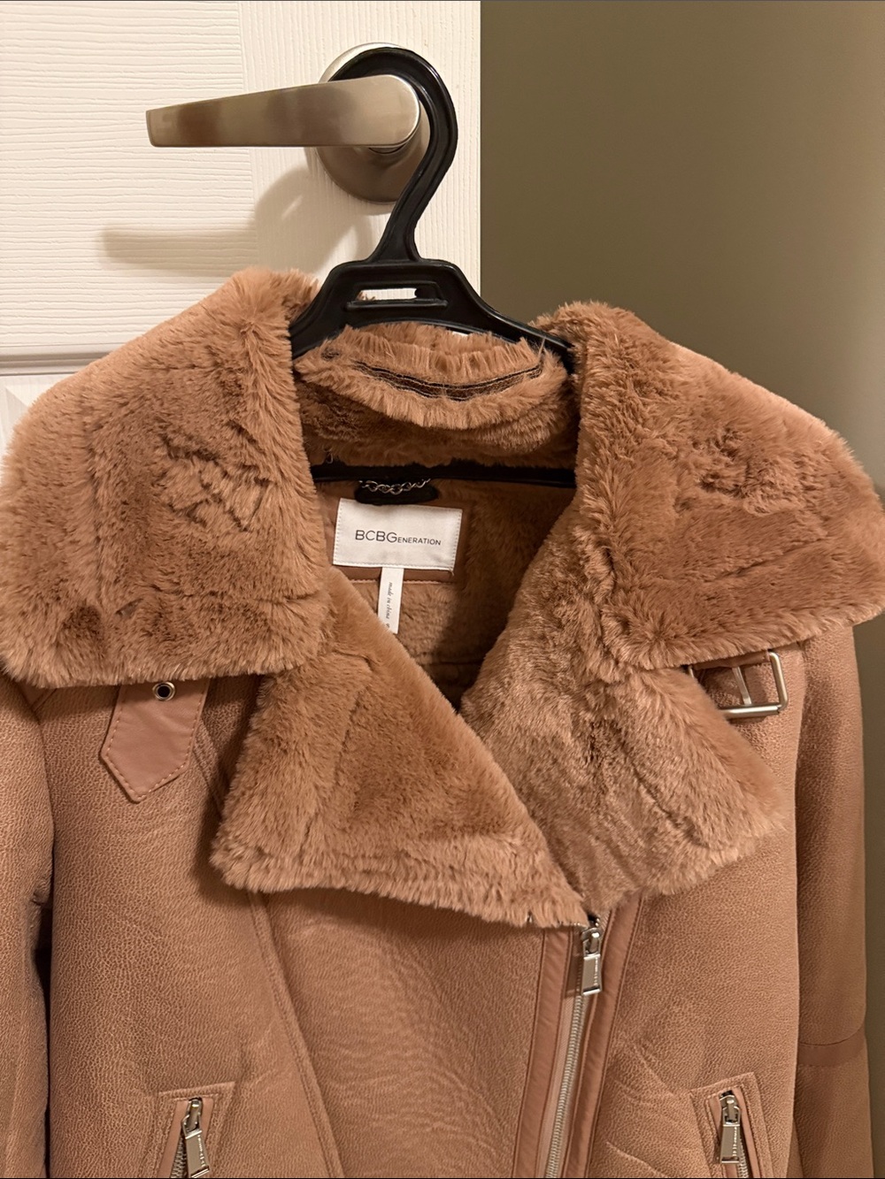 BCBGMaxAzria Camel Tan Faux-Shearling Moto Jacket - Picture 4 of 5